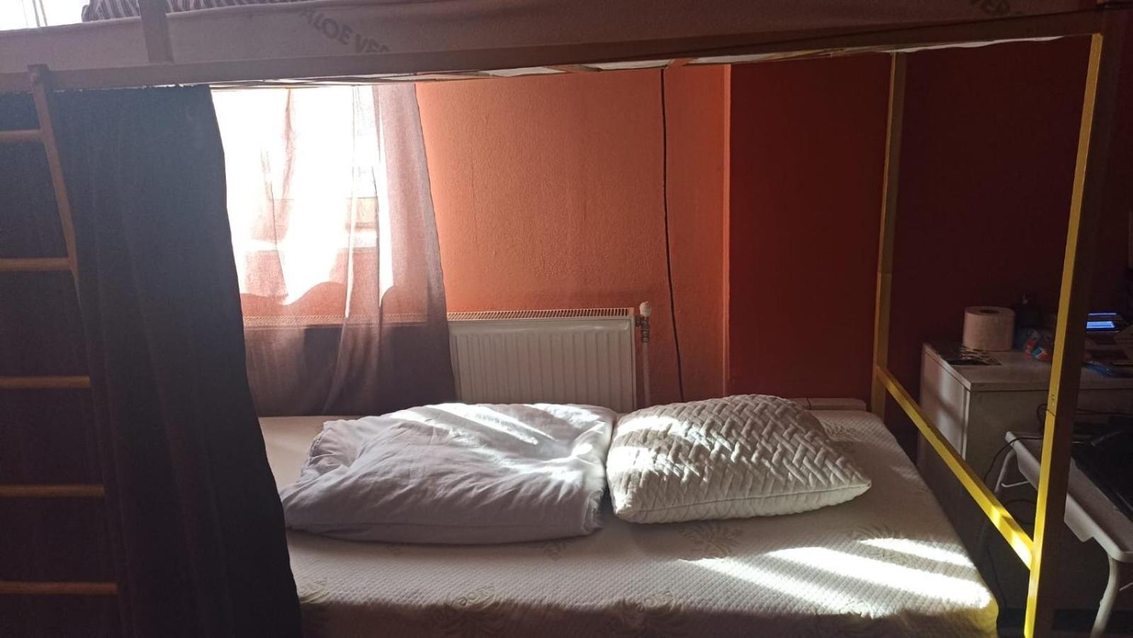 Newborn Center Hostel All Day Free Coffee Prisztina Zewnętrze zdjęcie