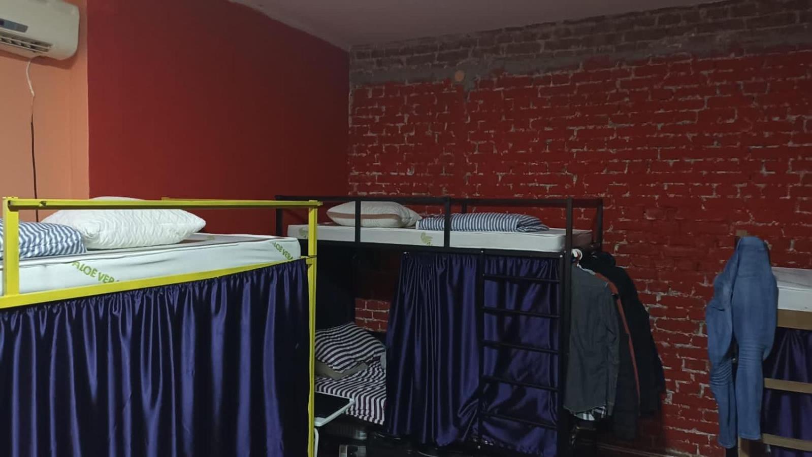 Newborn Center Hostel All Day Free Coffee Prisztina Zewnętrze zdjęcie