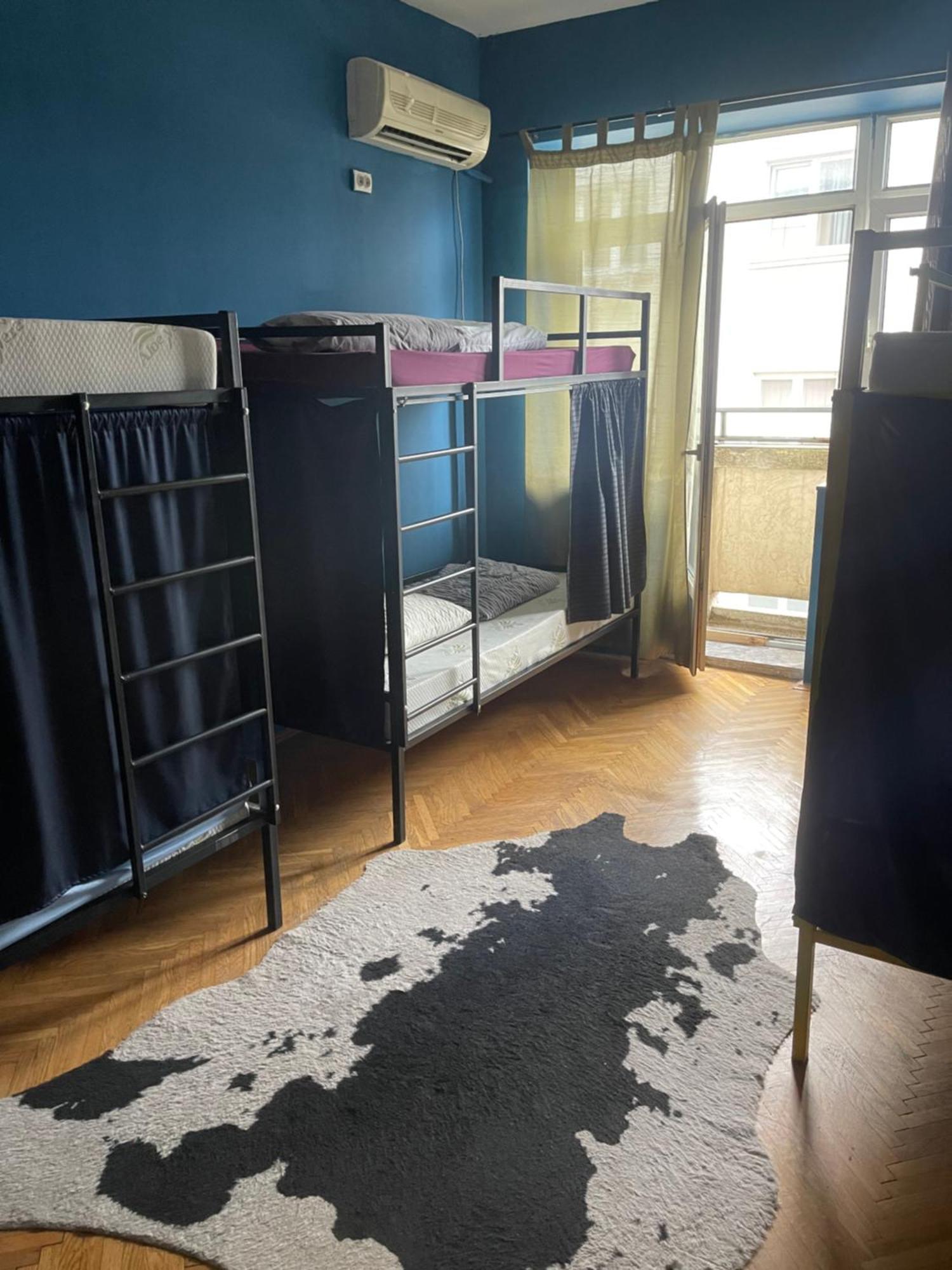 Newborn Center Hostel All Day Free Coffee Prisztina Zewnętrze zdjęcie
